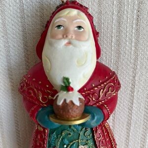 England: Santas from Around the World, 2005 Hallmark Keepsake:. New